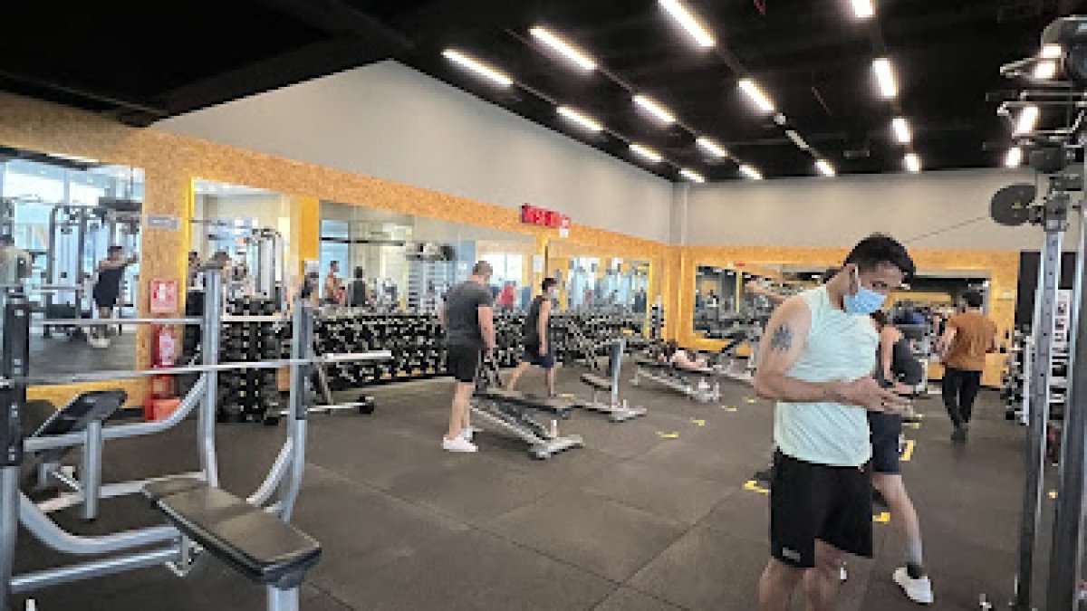 Gimnasio Smart Fit - Villarán